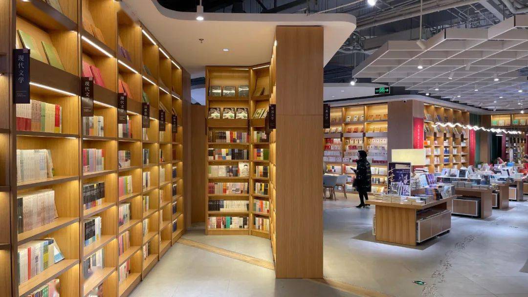 如何在四线城市打造文化消费综合体江苏阜宁凤凰广场的积极实践