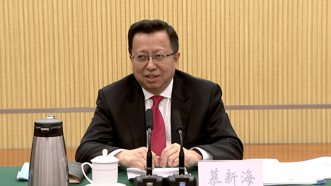 市委召开来眉挂职干部座谈会慕新海出席并讲话