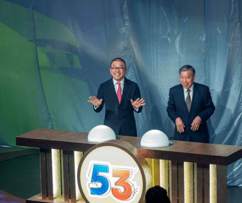 (许涛(左)和李宝安.