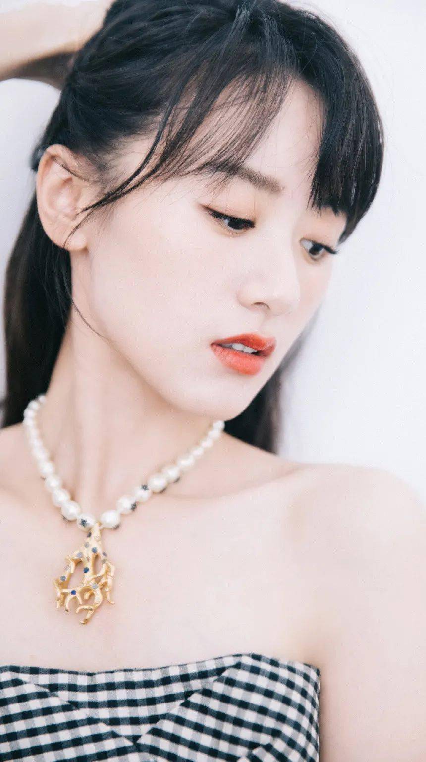 手机壁纸袁冰妍