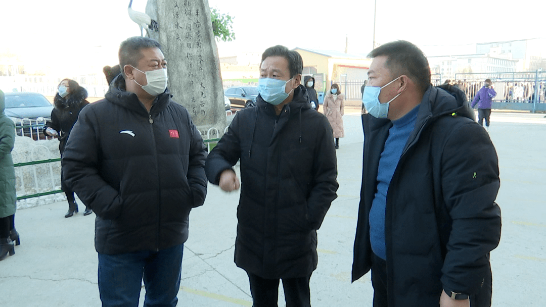 县委书记王占理县委副书记县长徐进海深入到各核酸检测点督导检查全员