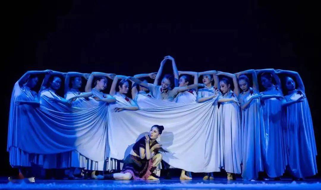 "半条被子"演出实景