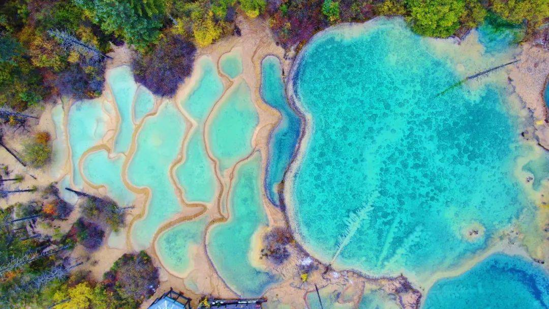 阿坝县人口_阿坝县格尔登寺图片