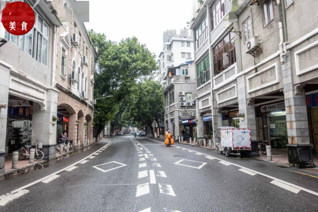 从同福西站沿着同福西路,拐入南华西街.