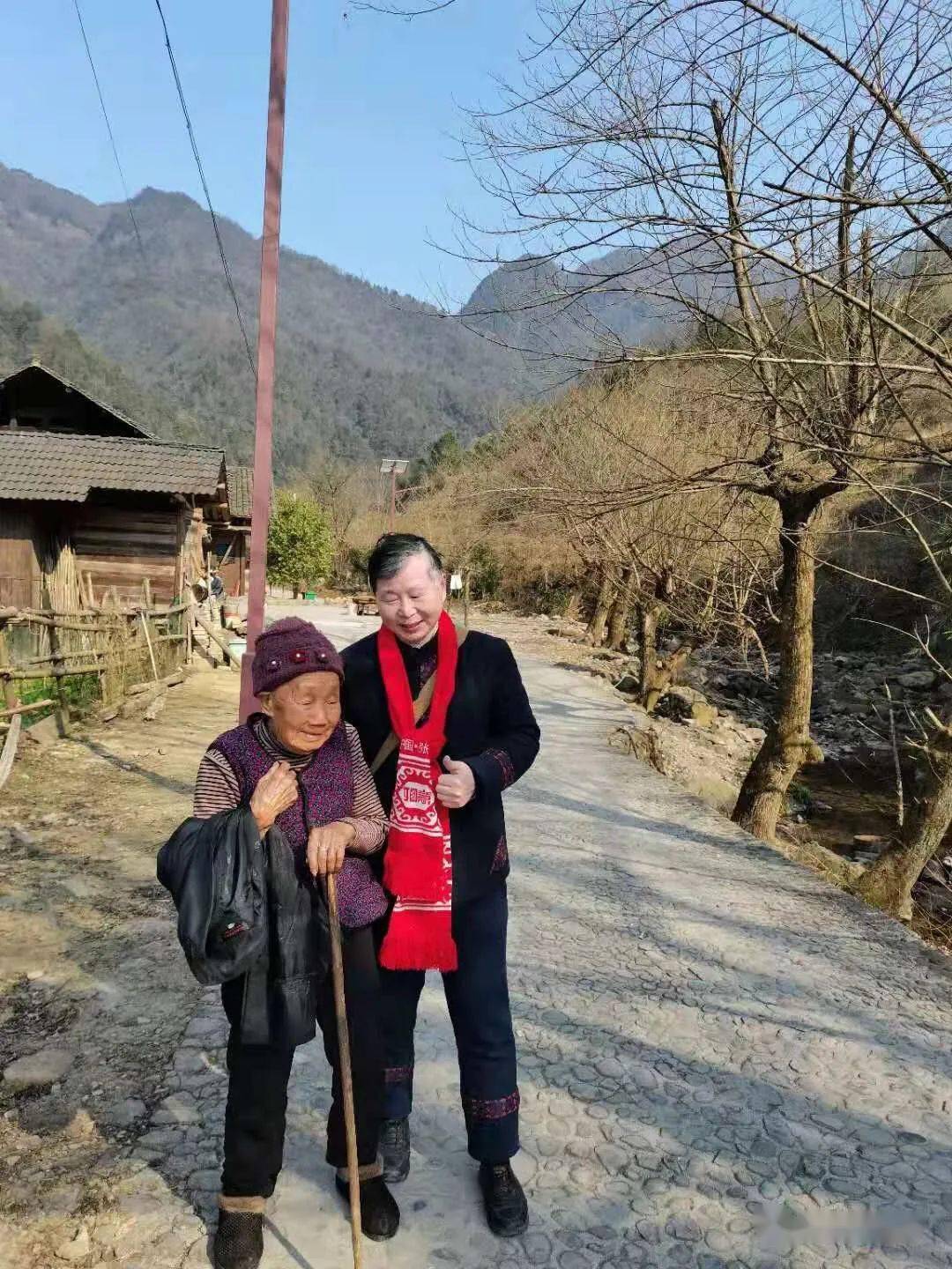 牧笛溪产生首批荣誉村民