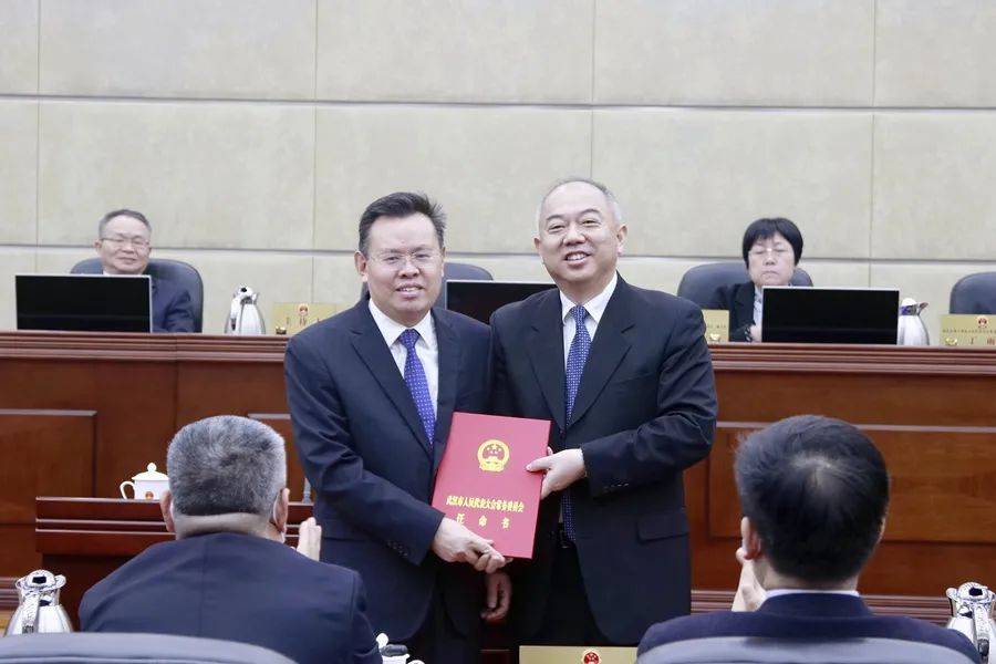 最新市十四届人大常委会举行第三十五次会议