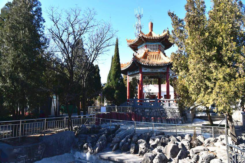 青屏山 新密城的后花园_山顶