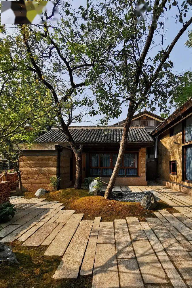 田园里的夯土民宿小有河东岸民宿虽土但高级