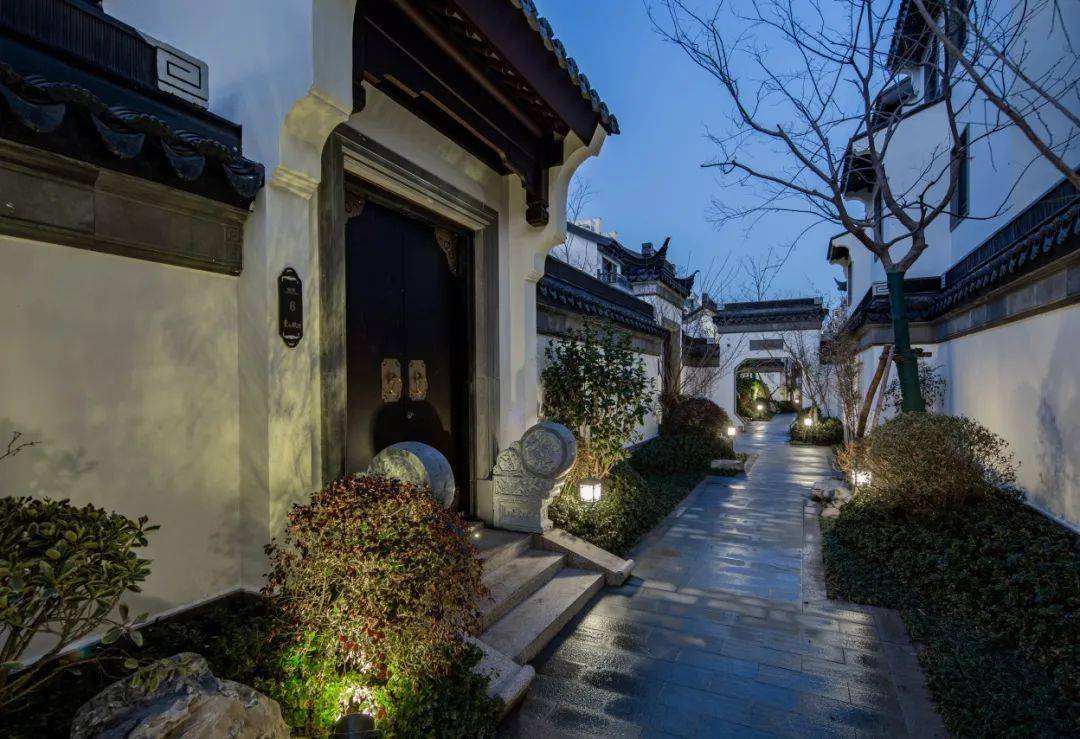 臻稀3席三进合院丨约2.8米实体围墙,围合庭院生活本真美学!_院墙