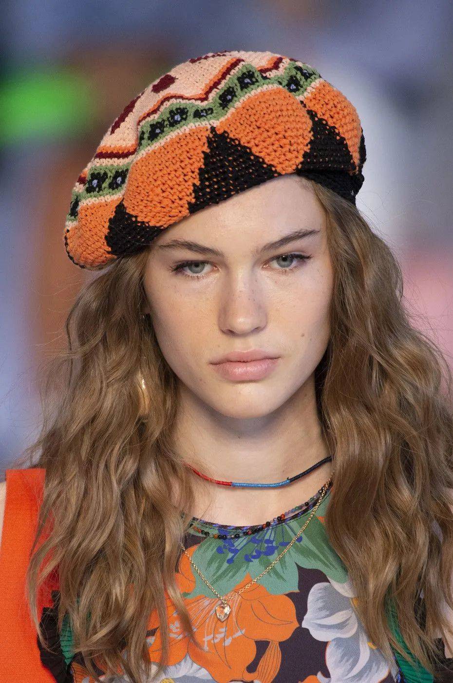 不同脸型如何戴贝雷帽?