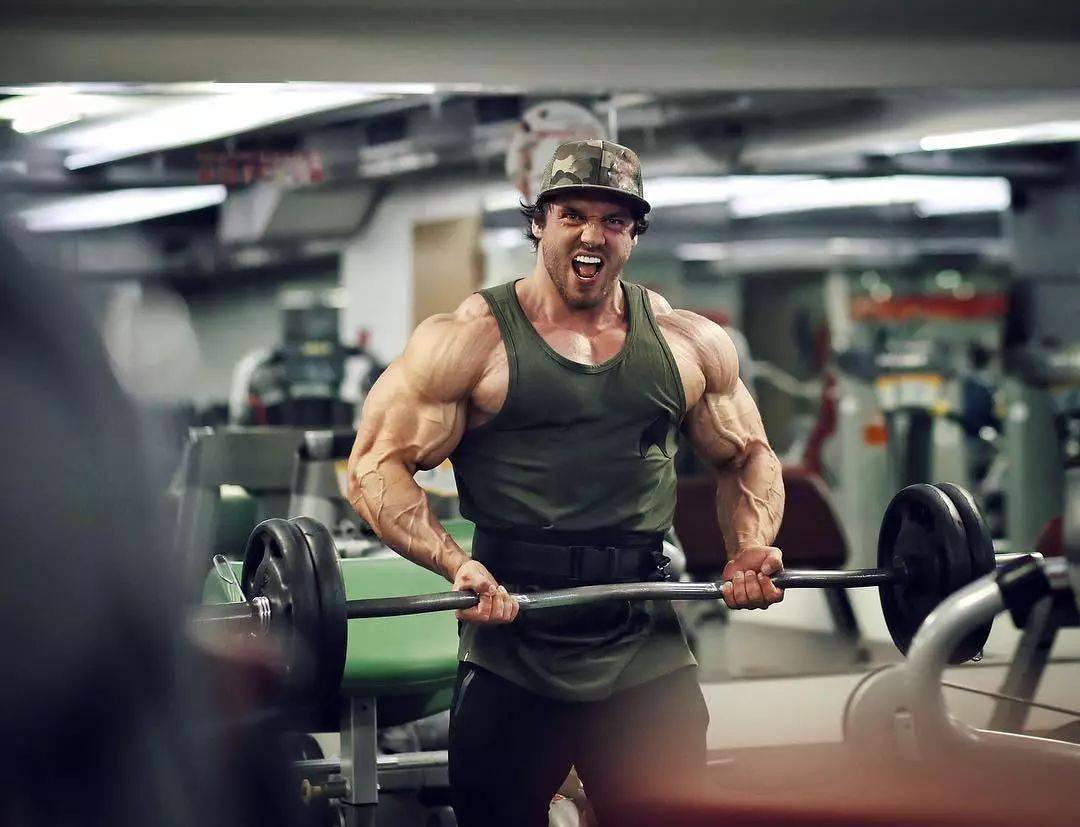 朋友圈里晒出的永远是撸铁曾经的他,健身是一切andrey是一位霸气的