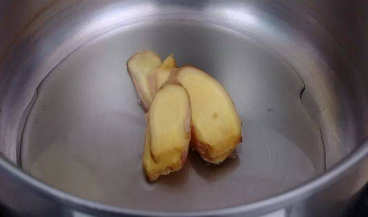 佛跳墙是什么东西做出来的 093dd70de1ba4d5f88c40be6e0733468.jpeg