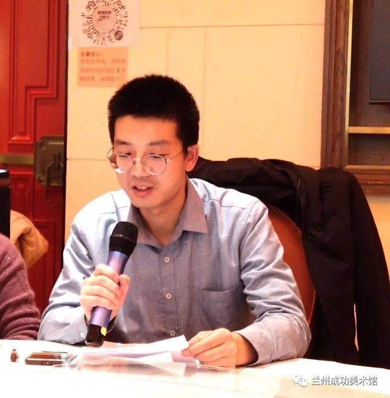 汇报工作书画事业部张唐同志汇报工作书画事业部杨丽君同志汇报工作