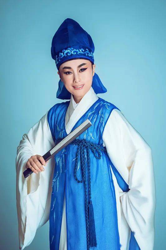 "待春日,香如故"