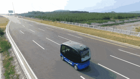 辽宁首现无人驾驶出租车!你敢坐吗?