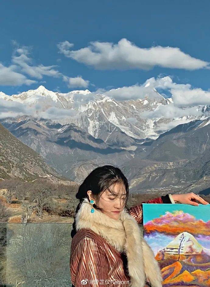 19岁一夜成名，却躲进西藏，在海拔4000米的地方画画，被称为最美汉族唐卡女画师！