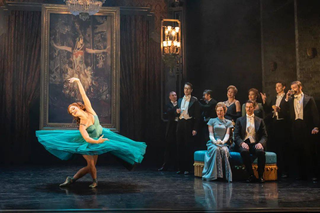 红舞鞋没有舞出我天地这一次马修伯恩没能出奇制胜