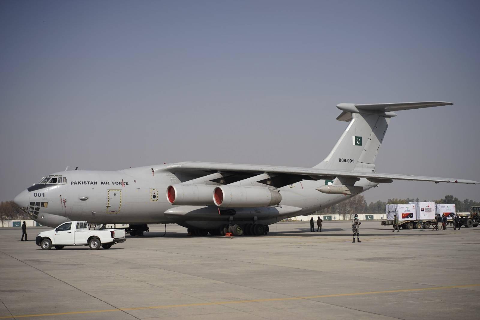 巴铁,中国疫苗来了_援助