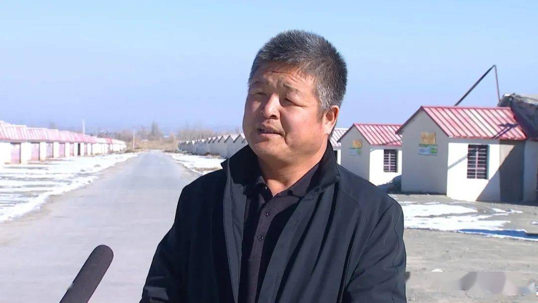 种植户 李新乐:种植温室大棚收入还是特别可观的,这一年的纯收入在