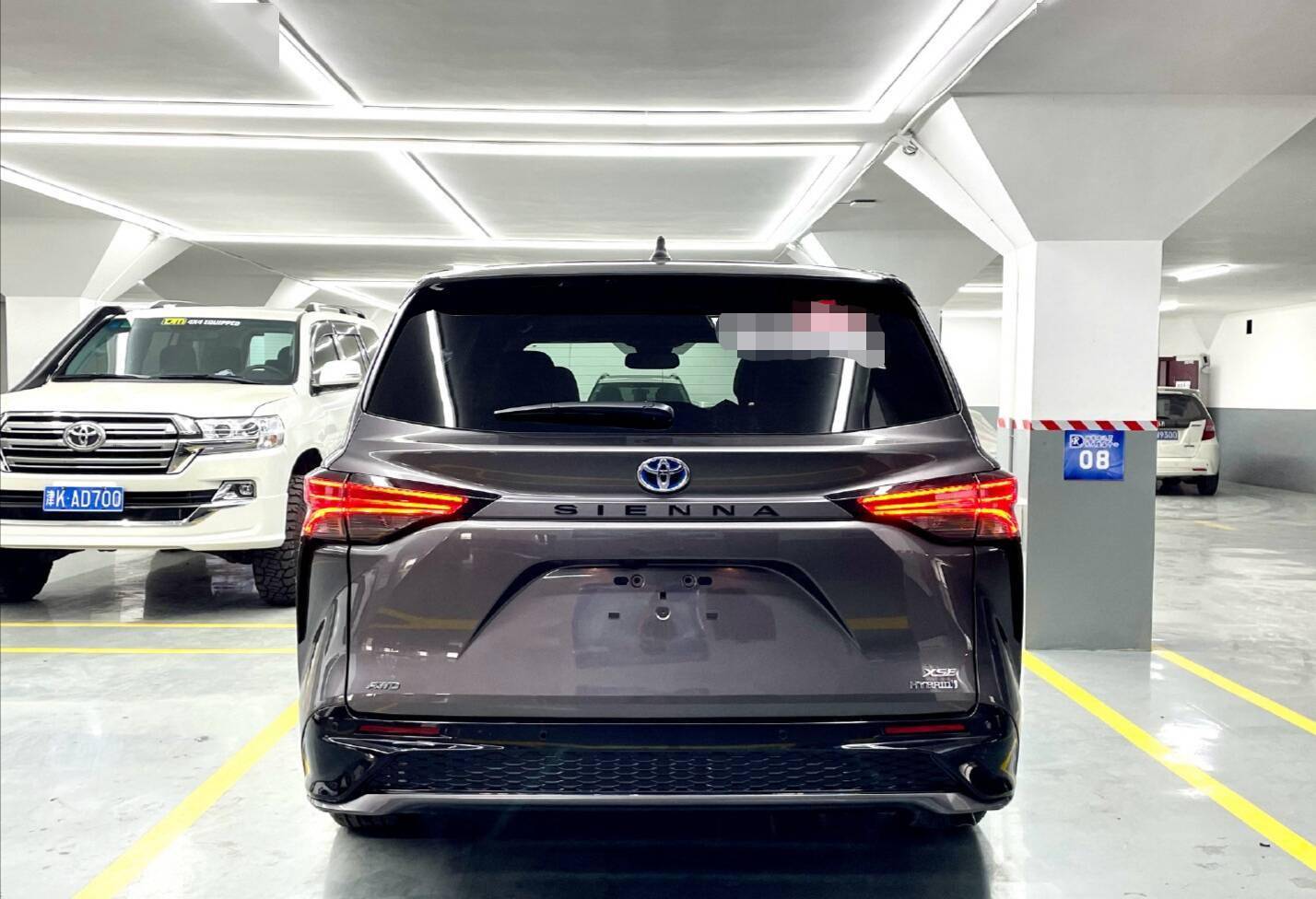 丰田mpv终于发力25l四驱落地46万新塞纳真给力