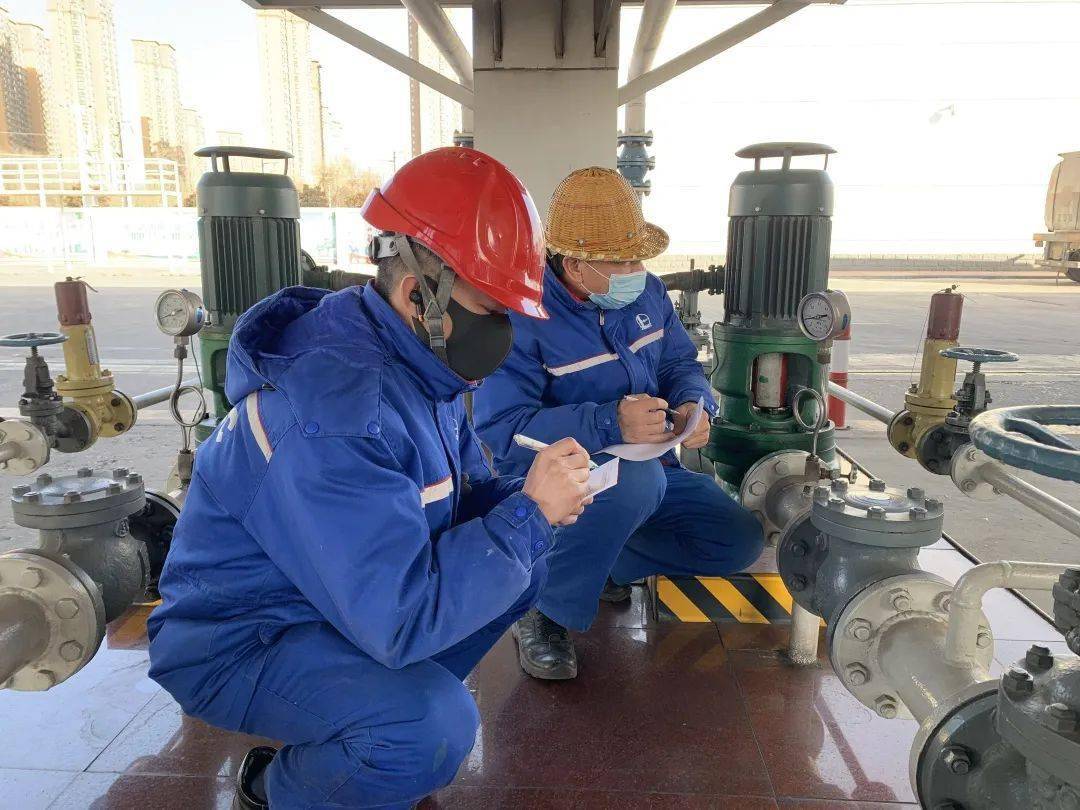 中心油库积极开展设备隐患排查工作