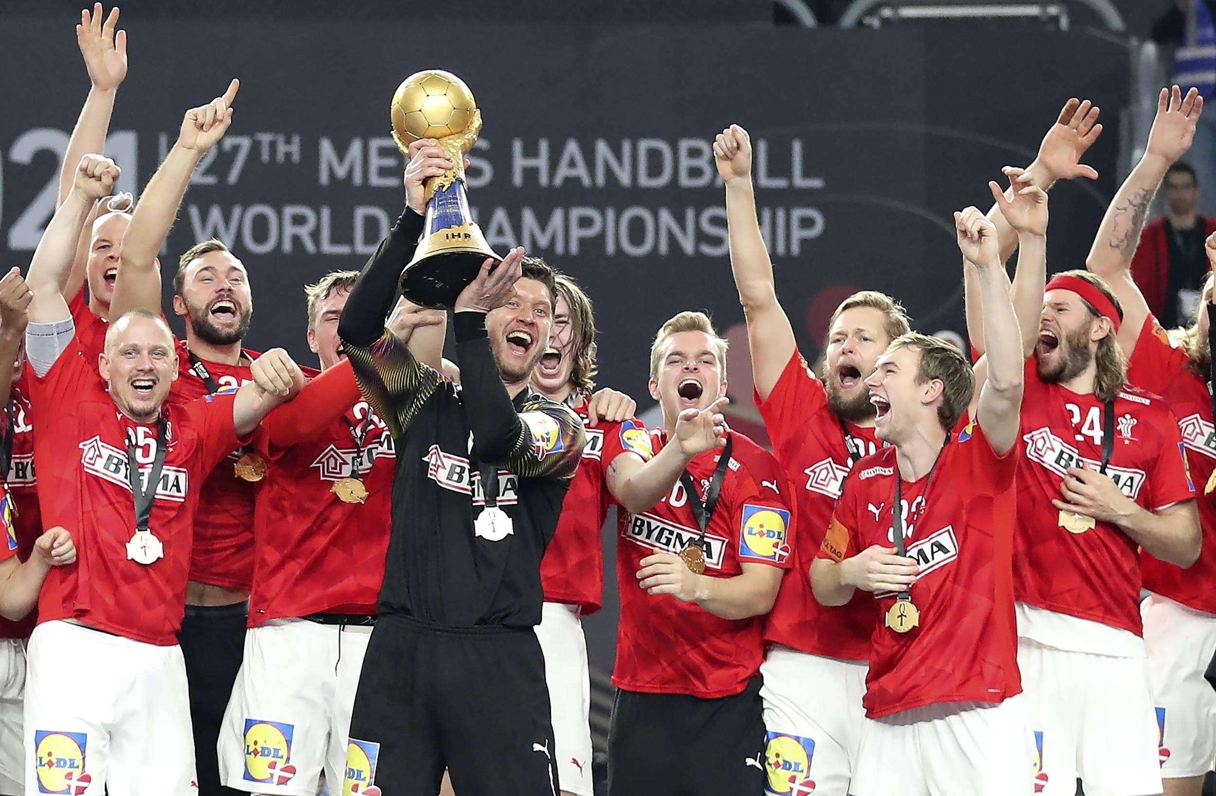 手球男子世锦赛丹麦队夺冠