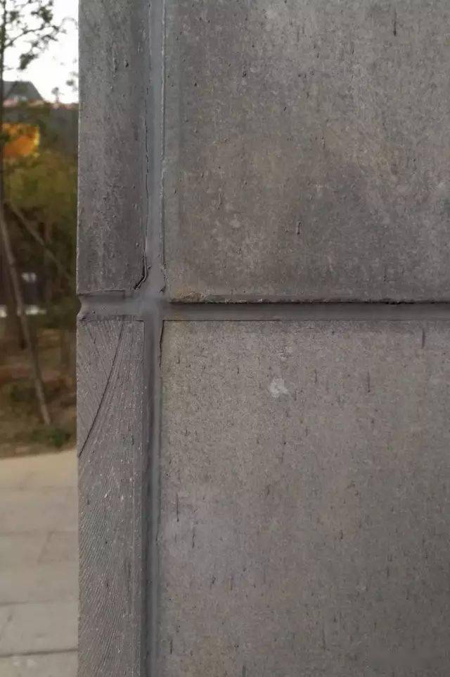 技术大多数幕墙构造的误区密封胶缝