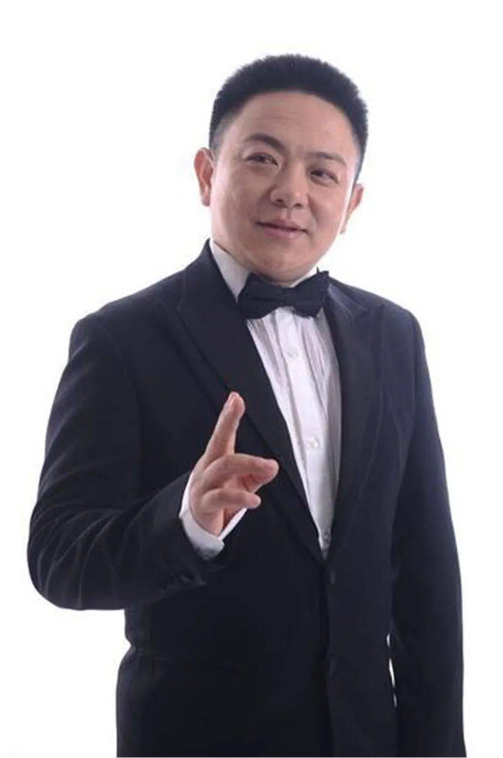 好戏连连轮番登场,包括:著名滑稽笑星舒悦压轴节目——滑稽戏 2021