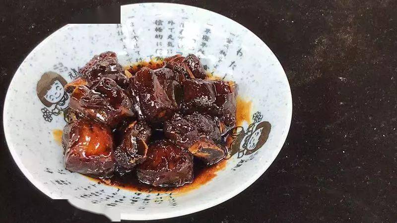 排骨肋排可以炖汤吗 b663dd678dd6453a8a6d8b58361d5582.jpeg