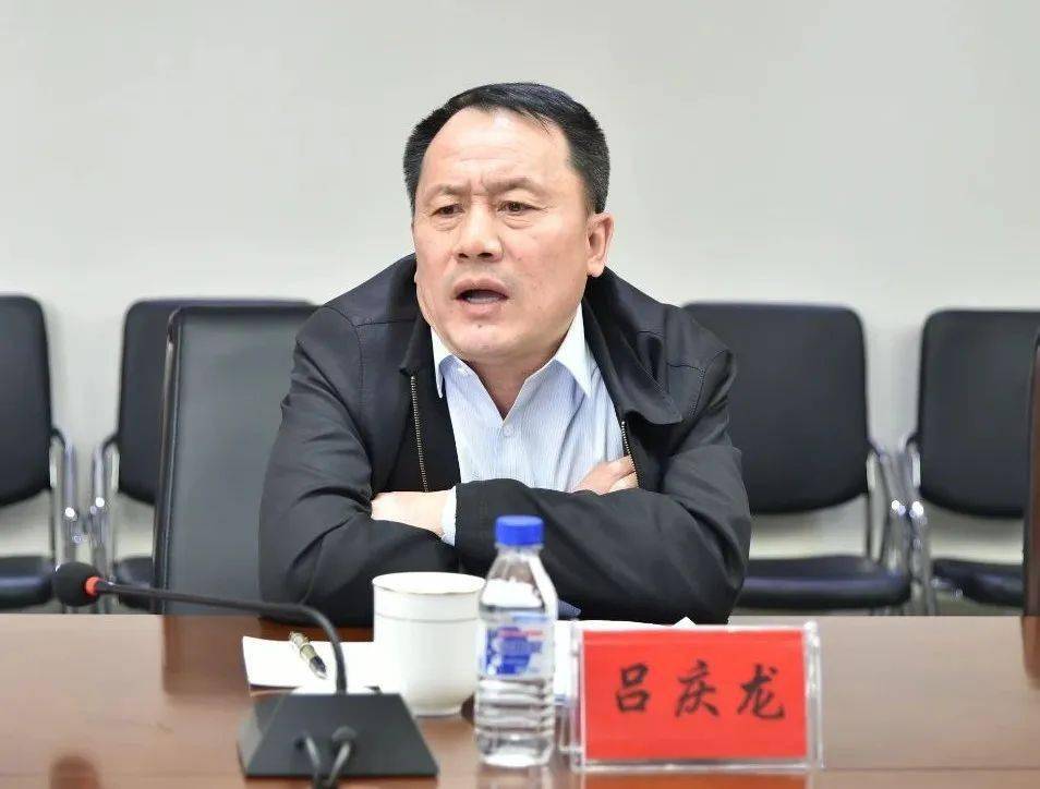 提出了修改意见,对活动开展建言献策,区委书记吕庆龙对活动总体方向