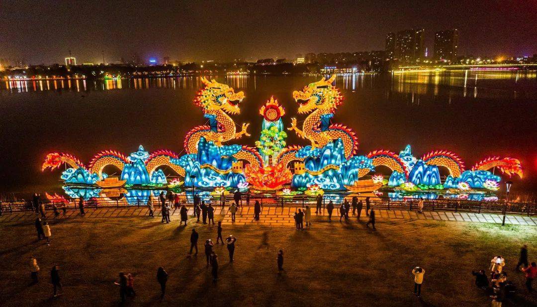 扬州凤凰岛灯光节图片