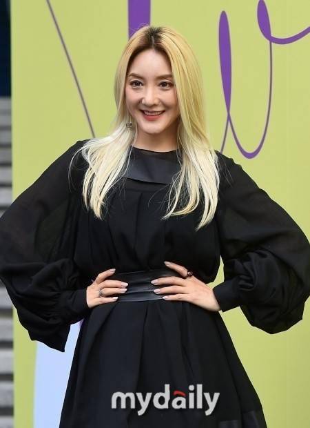 韩国女歌手bada客串出演顶楼第二季