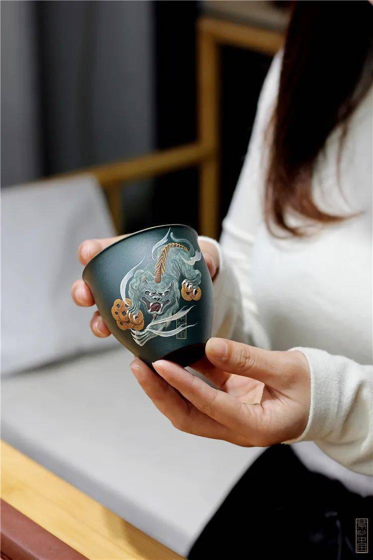 观四季纳福主人杯王龙泥绘