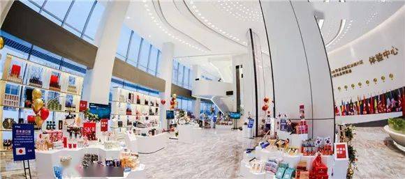 贸易公司创造gdp_创造营米卡图片(2)