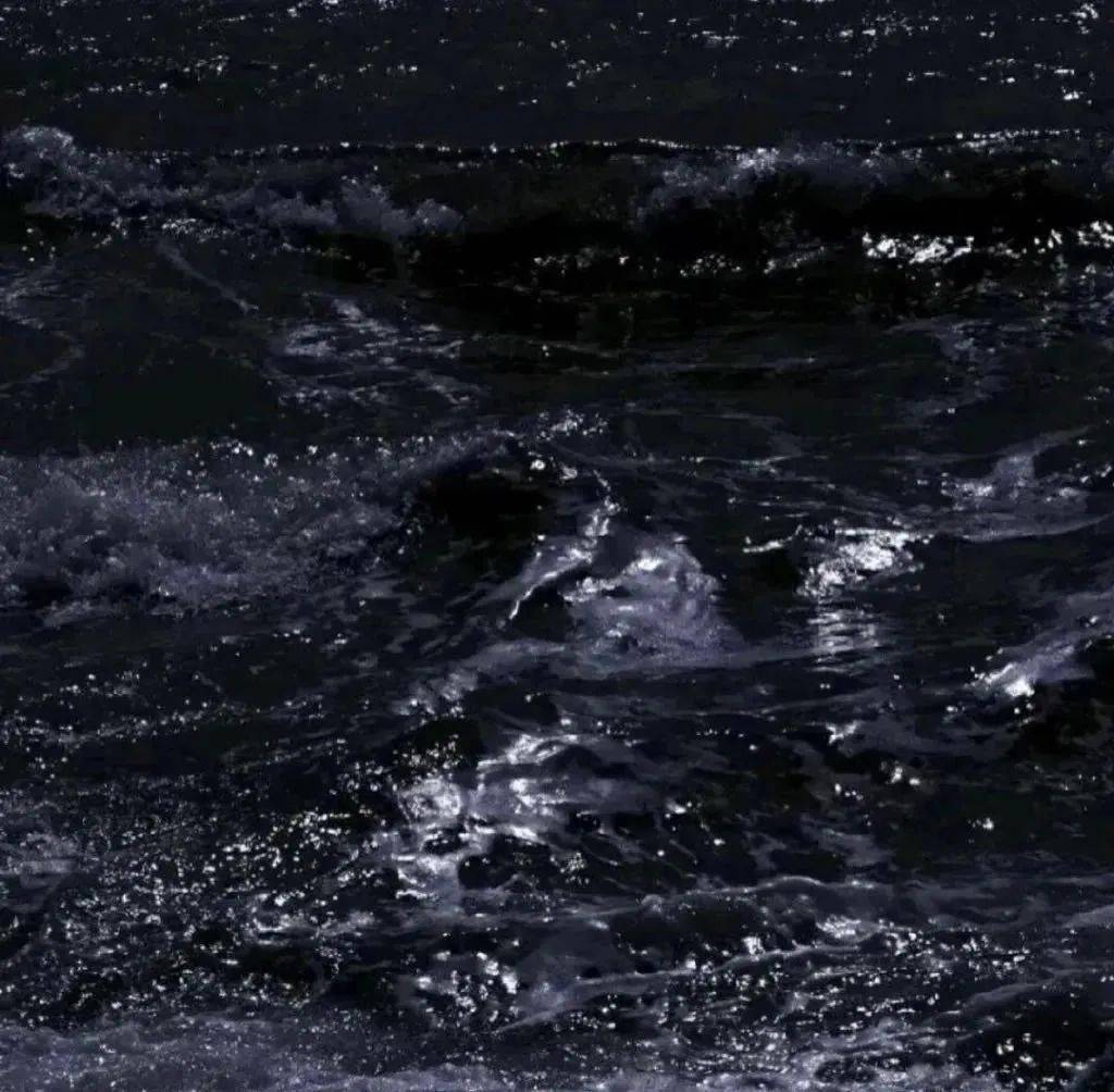 背景图好像在一起不珍惜是人的通病