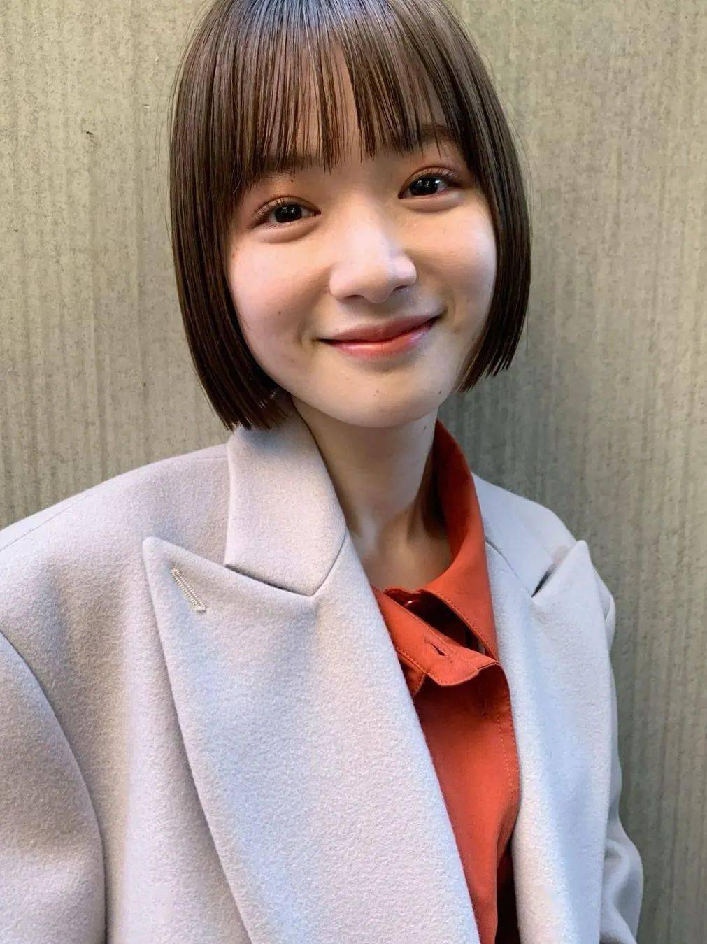 石田千寻的人气可谓是从日本蔓延到中国,起初大家只是搬运她 ig 的