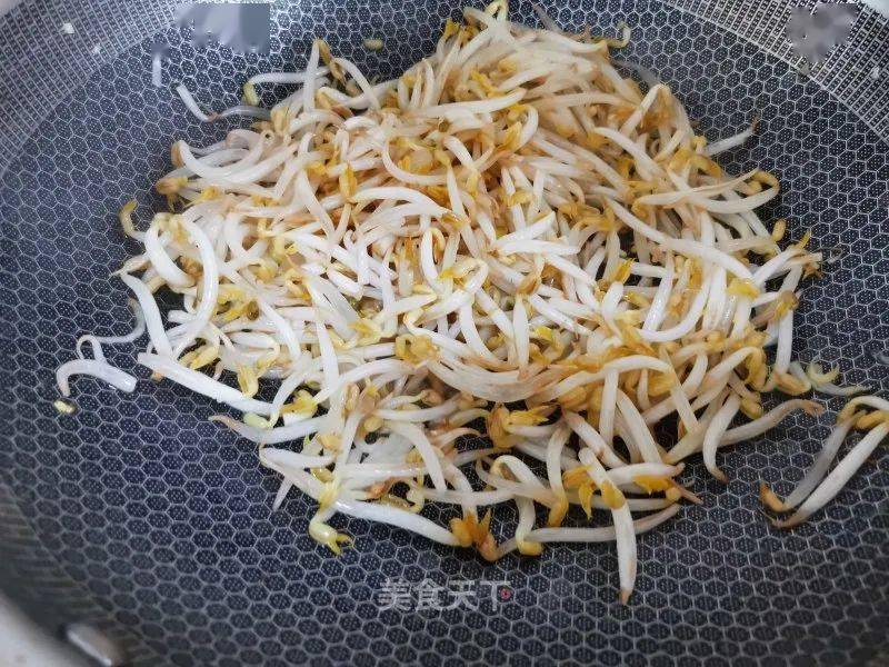 粉条怎么泡才能快速入味 da5733fcfd914a0da26e165ff5ec1589.jpeg