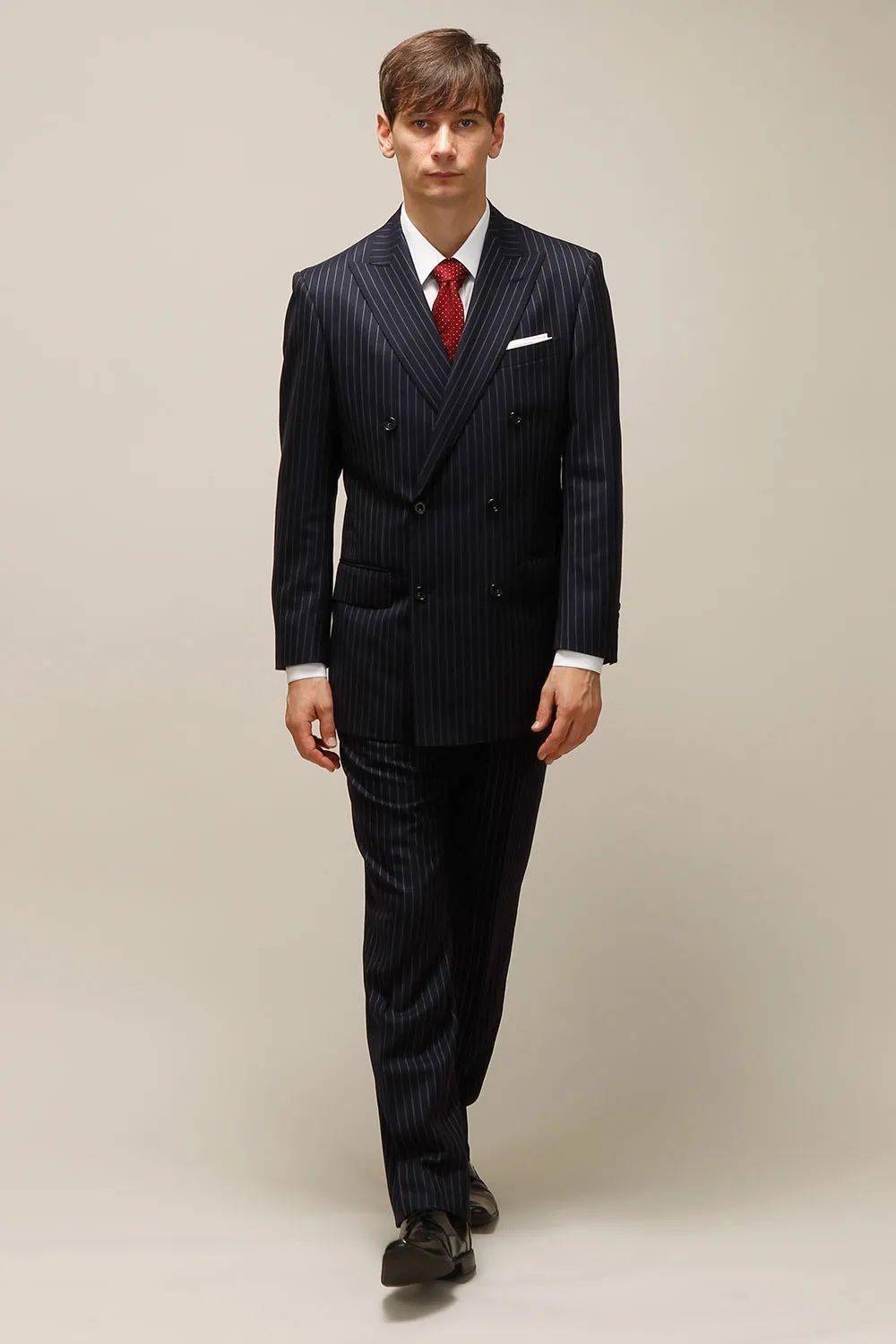 西装男主多角度动作姿态实拍632张