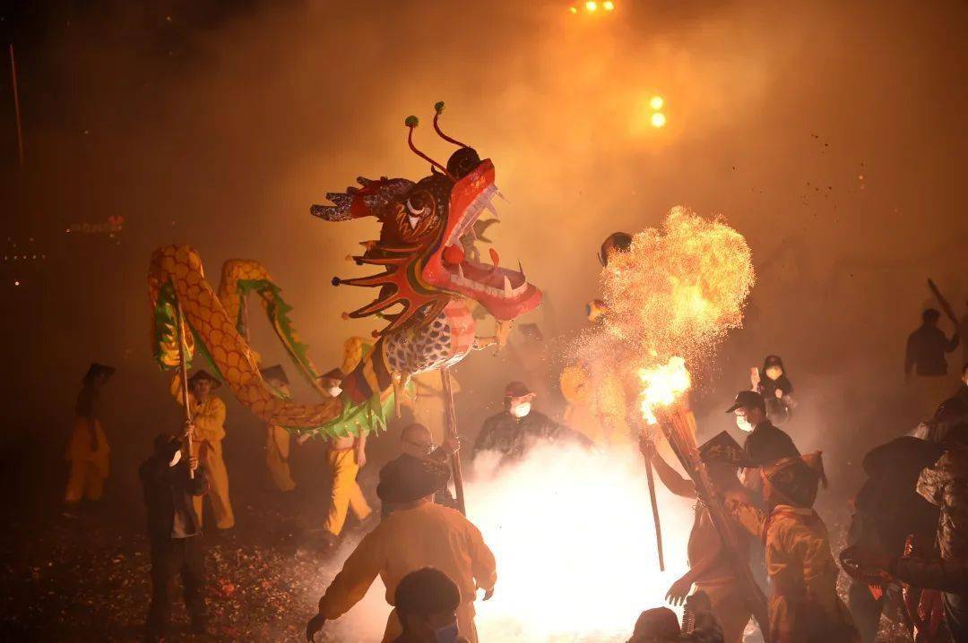"非遗过大年 文化进万家"南宁年俗文化宣传推介之一:宾阳炮龙节