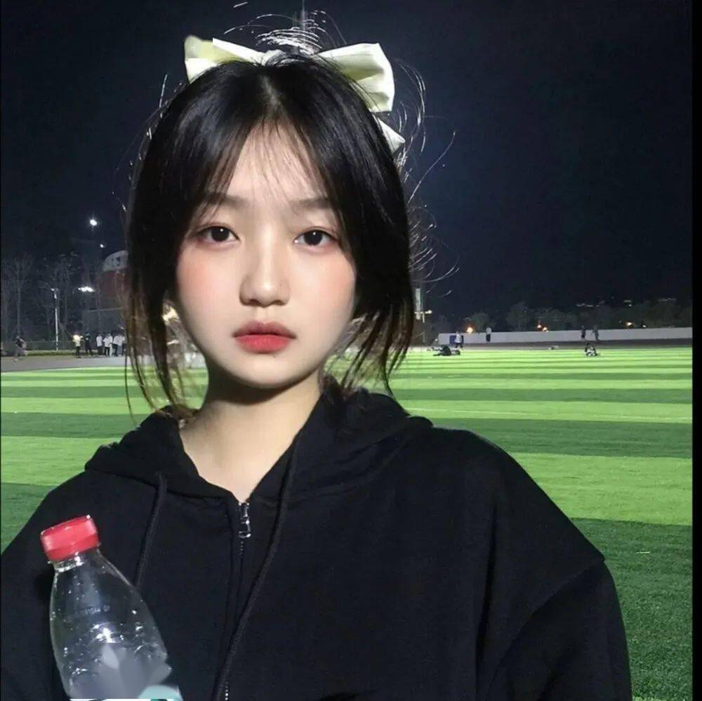 头像没有男朋友也没关系呀能有热气腾腾的朋友就很好很幸运了