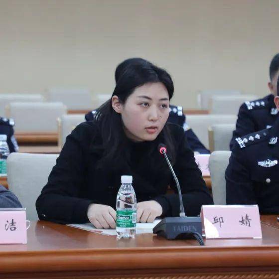 邱婧■沙坪坝区委依法治区委员会秘书科科长作为坚守在基层工作第一线