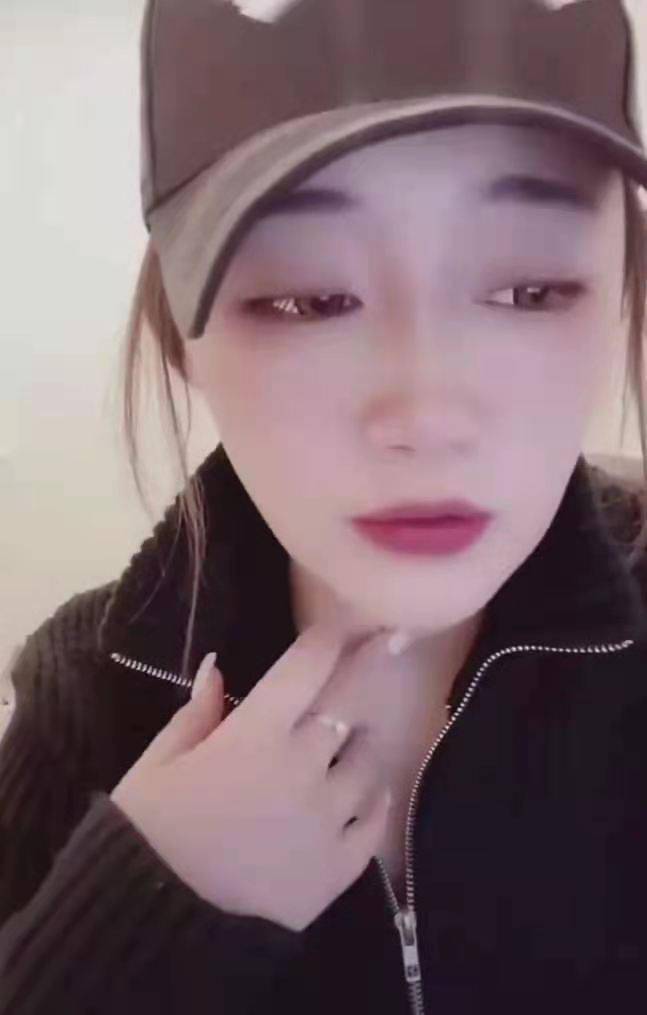 闺蜜替宏楠女友发声:她真的太委屈了._倩楠