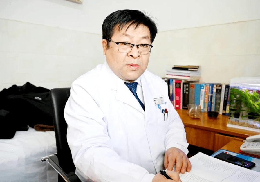 灯下拾豆没有人天生卓越读上海市肺科医院胸外科主任姜格宁教授采访有