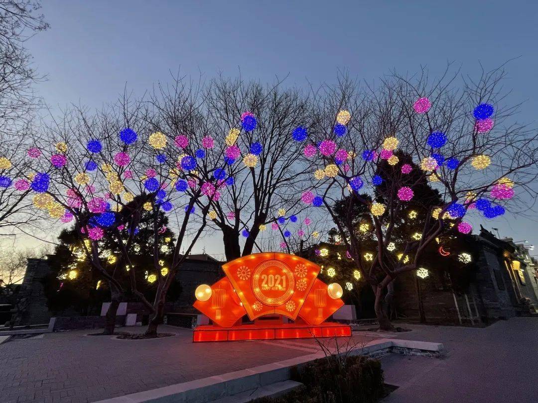 95营造出一个红火热闹的中国年春节景观布置打造全方位, 立体化,多