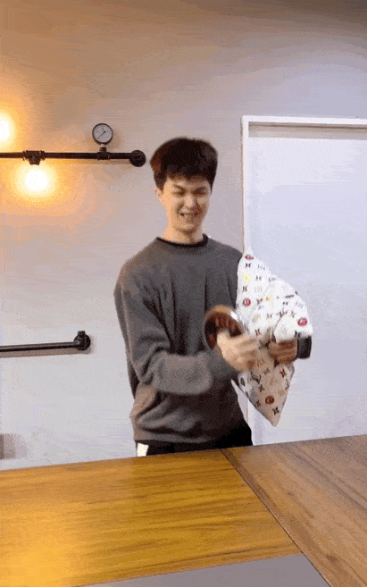 【特辑gif】全网爆火的过年技能训练,让网红们玩坏了!