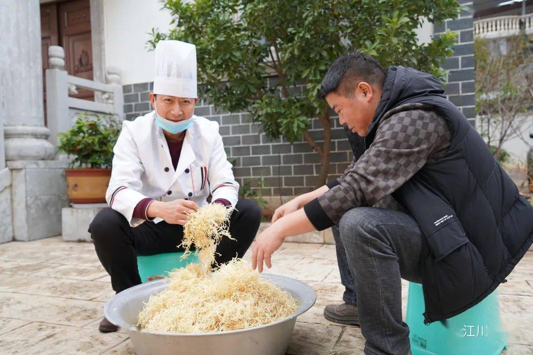 春节腌鲊末 非遗年味弥久飘香_江川