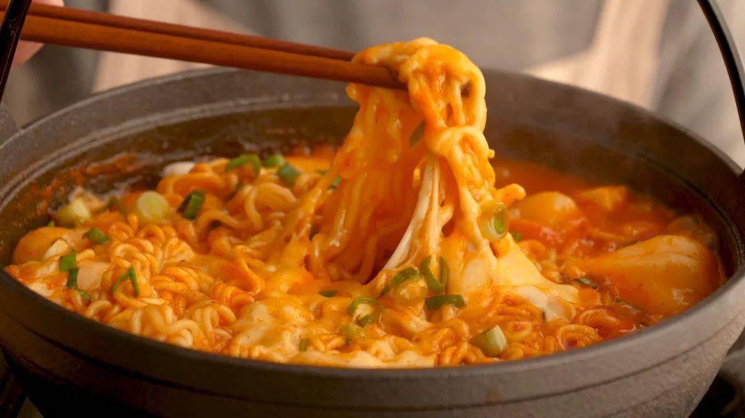 在家怎么做火锅面 badab782f68244d38442d3e8004bc9d0.jpeg