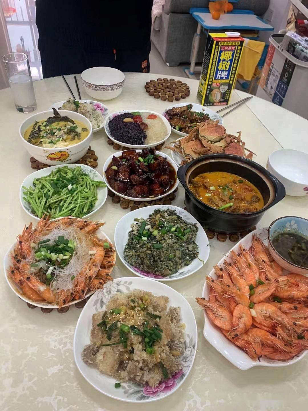 又是朋友圈年夜饭大赛网友2020年欠下的团圆补回来了