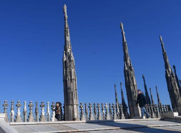 米兰大教堂重新对公众开放