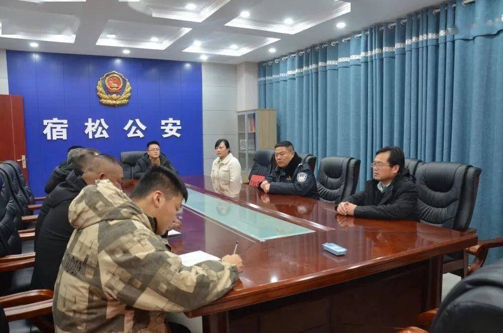 近日,县委常委,政法委书记,公安局党委书记,局长凌勇来到特警大队